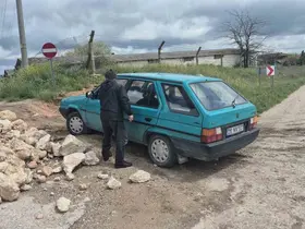 Yol yapalım derken mahalleliyi ‘hapsettiler’
