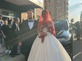 Yozgat Valisi’nin makam aracı şehit oğluna gelin arabası oldu
