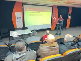 Yüksekova’da hayvan nakliyecileri ve celeplere ’refah’ eğitimi
