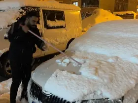 Yüksekova’da kar kalınlığı 15 santimetreye ulaştı

