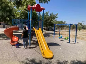 Yunusemre’de parklar çocuklar için yenileniyor
