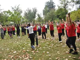 Yunusemreli kadınlardan açık havada spor etkinliği
