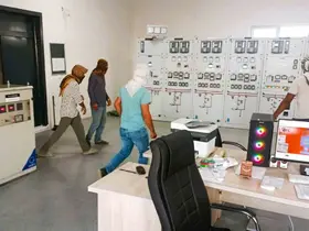 Yüzü kapalı kişiler trafoya girdi, facianın eşiğinden dönüldü
