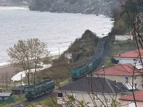 Zonguldak’ta yük treninin vagonları ayrıldı, seferler aksadı
