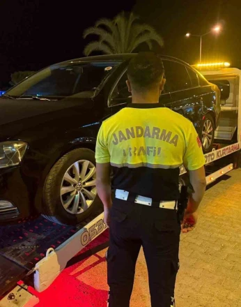 Alanya’da korsan taşımacılık yapan 8 araca 835 bin TL ceza