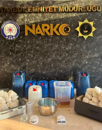 Beylikdüzü’nde uyuşturucu operasyonu: 248 kilogram metamfetamin ele geçirildi