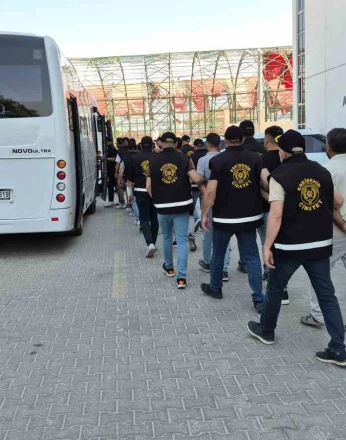 Eskişehir’de polisin de yaralandığı kavga ile ilgili 18 şüpheli adliyeye sevk edildi