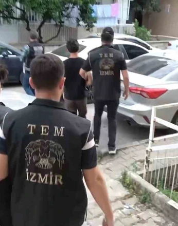İzmir merkezli 12 ilde FETÖ operasyonu: 80 şüpheli yakalandı