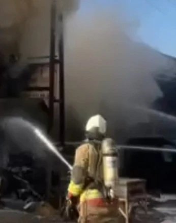 Kahramanmaraş’ta iş yeri yangını