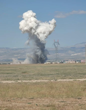 Niğde'de havai fişek fabrikasında patlama: Yaralılar var