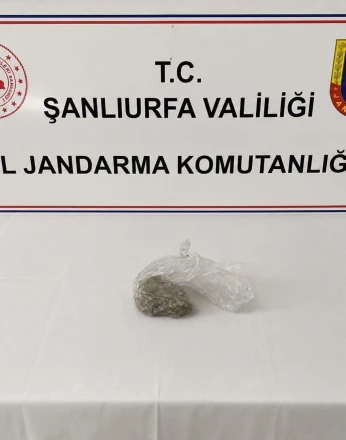 Uygulamada uyuşturucu, silah ve kaçak sigara ele geçirildi
