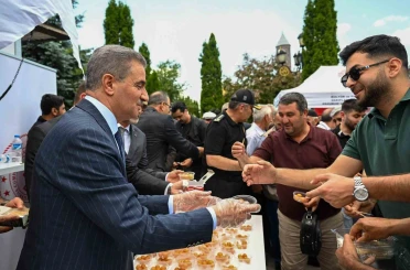 15 Temmuz Şehitleri Lalapaşa Camii’nde dualarla anıldı 