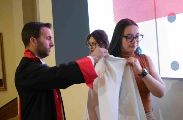 160 veteriner hekim adayı beyaz önlüklerini giydi 