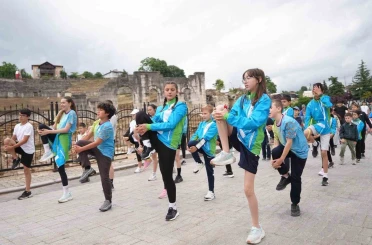 2300 yıllık Antik Kenti’nin eşsiz atmosferinde yönlerini buldular 