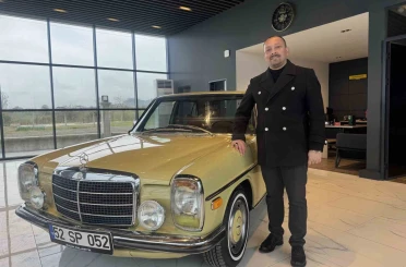 25 bin liraya aldı, 1 milyon lira harcadı: Ordulu klasik tutkunu yarım asırlık aracı fabrikadan çıktığı ilk günkü haline döndürdü 
