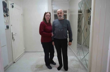 3 gün enkazda kalan aile depremi unutamıyor 