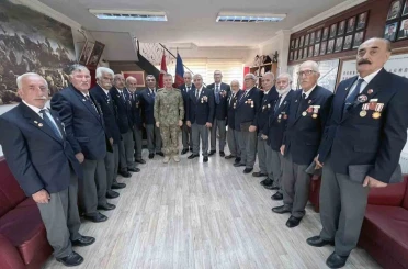 3. Ordu Komutanı Korgeneral Altuğ’dan Muharip Gaziler Derneği’ne ziyaret 