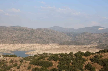 350 milyon metreküp depolama hacmine sahip Adnan Menderes Barajı, kuruma noktasına geldi 