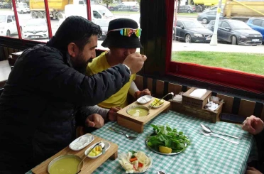 400 günde 8 ülke geçti, 6 bin 800 kilometre koşup Türkiye’ye ulaştı: "İstanbul dünyanın başkenti olmalı" 