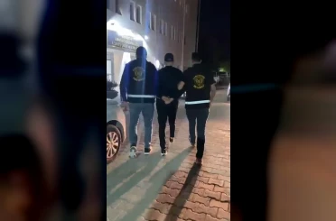 50 yıl kesinleşmiş hapis cezası bulunan firari yakalandı 