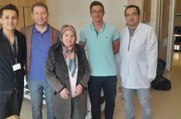 7 yıldır yürüyemeyen hasta, 9 günde sağlığına kavuştu 