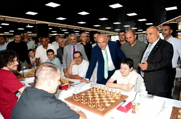 9’uncu Uluslararası Altın Kayısı Satranç Turnuvası başladı
