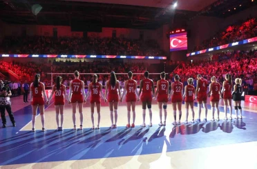 A Milli Kadın Voleybol Takımı, Fransa’yı 3-0 mağlup etti 