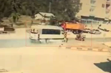 Abdipaşa’da yaşanan kaza güvenlik kamerasına yansıdı 