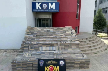 Adana’da 127 bin paket kaçak sigara ele geçirildi 