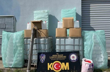 Adana’da 2 ton kaçak etil alkol ele geçirildi 