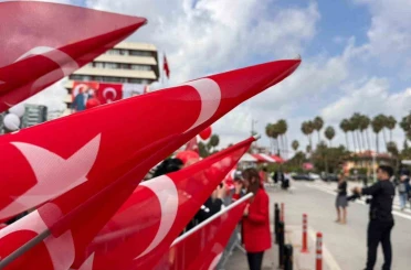 Adana’da 23 Nisan Ulusal Egemenlik ve Çocuk Bayramı coşkuyla kutlandı 