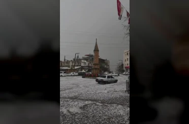Adana’da dolu yağışı etkili oldu 