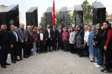 Adana’da ’Şehitlik Anıtı’ dualarla açıldı 