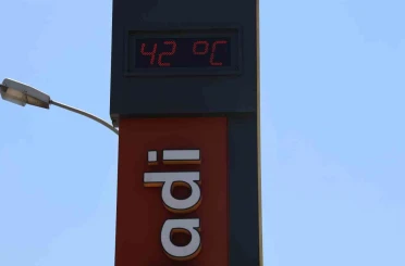 Adana’da termometreler 42 dereceyi gösterdi 