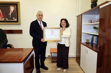 ADASO Başkanı Zeki Kıvanç mazbatasını aldı
