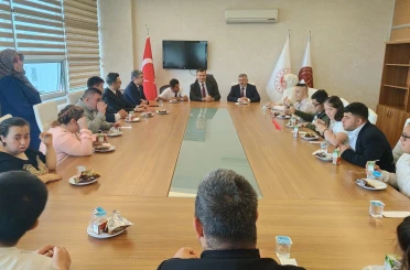 Adıyaman Adliyesi’nde down sendromlu çocuklardan "sevgi davası" 