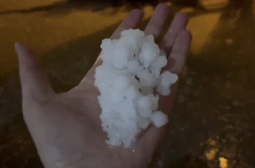 Adıyaman’a fındık büyüklüğünde dolu yağdı 