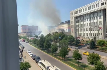 Adliye bahçesinde yangın çıktı 