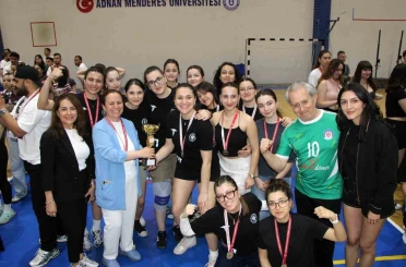 ADÜFEST Spor Şenlikleri kapsamında kupa törenleri gerçekleştirildi 
