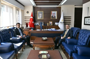 Afyonkarahisar Valisi Aktaş’tan Vali Kartal’a hayırlı olsun ziyareti 