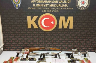 Afyonkarahisar’da tefeci operasyonu: 5 gözaltı 