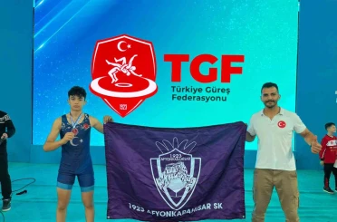 Afyonkarahisarlı güreşçi’den büyük başarı 