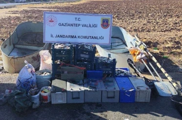 Ağ ile avlanma yasağına uymayan 2 şahıs suçüstü yakalandı 