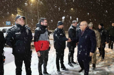 Ağrı Valisi Koç’tan yılın son gününde kurum ziyaretleri 