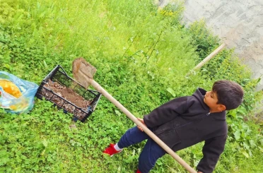 Ağrı’da anasınıfı öğrencileri kompost yapımını uygulamalı öğrendi 