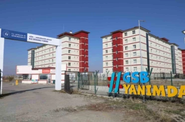 Ağrı’da yurtta tahliye edilen binadaki kokunun nedeni biber gazı çıktı 