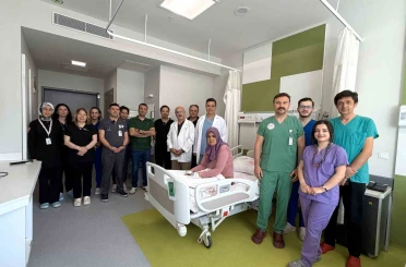 Ağrılarından kapalı ameliyatla kurtuldu 