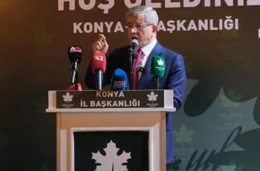 Ahmet Davutoğlu, Konya’da partisinin iftar yemeğine katıldı.