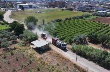 Ahmetli’de 8 kilometrelik yol hamlesi 