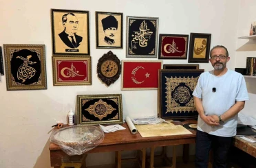 Ahşaba sanatla hayat veriyor: 12 yıllık naht tutkusu 